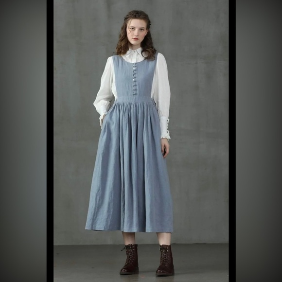Linennaive - Rosemary 19 | Apron Linen Dress - Picture 1 of 12